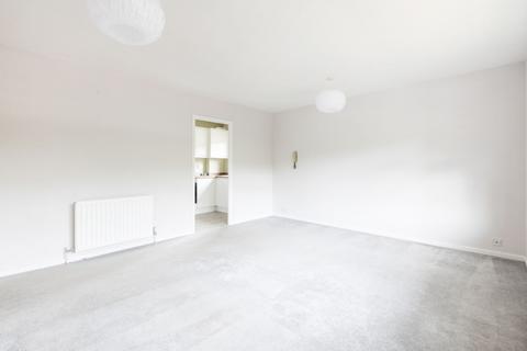 1 bedroom flat to rent, Hillside Road, Whyteleafe, CR3
