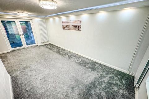 3 bedroom semi-detached house for sale, Oxford Road, Corby NN17