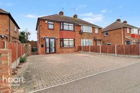 3 bedroom semi-detached house for sale, St Georges Avenue, Sheerness
