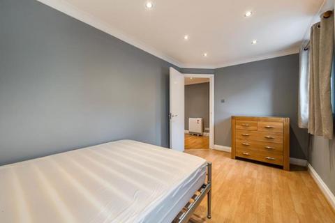 3 bedroom apartment to rent, Allsop Place, London NW1