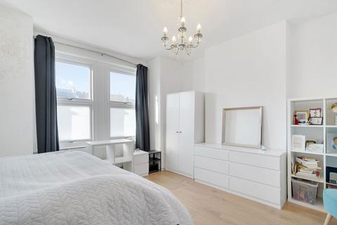 2 bedroom maisonette for sale, Kilmorie Road, London SE23