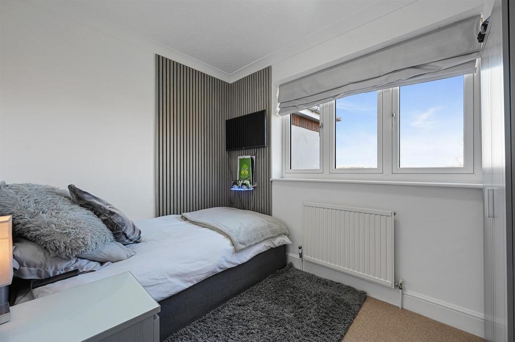 Bedroom 4.jpg
