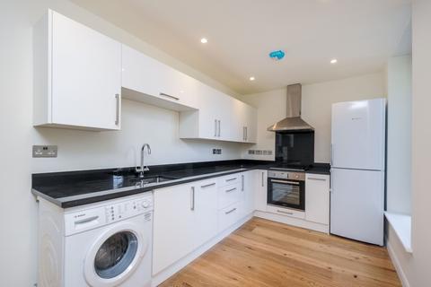 1 bedroom flat to rent, London Road, Kingston Upon Thames, Surrey, KT2