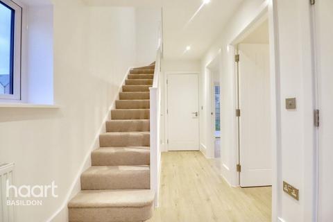 undefined, Sheppard Mews, Basildon