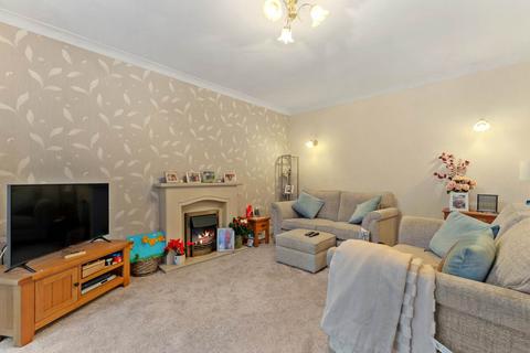 5 bedroom semi-detached house for sale, Tewkesbury Drive, Prestwich