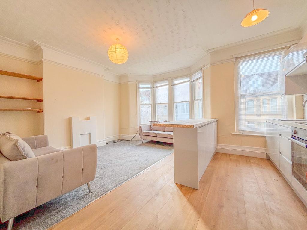 Kitchen/Reception
