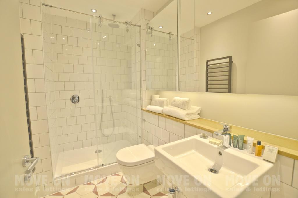 Water Mark - ensuite