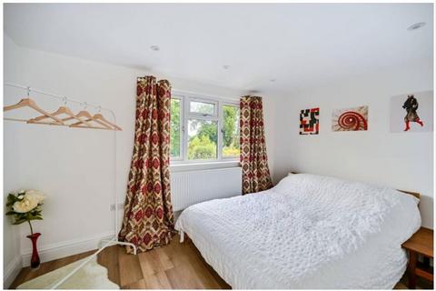 3 bedroom house to rent, Cleveland Road, New Malden KT3