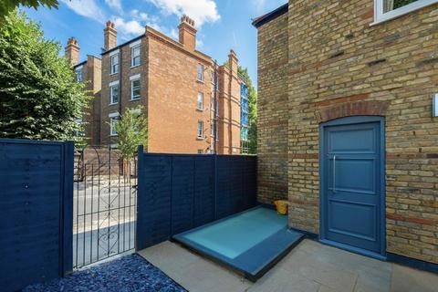 2 bedroom flat to rent, Acton Lane, London W4