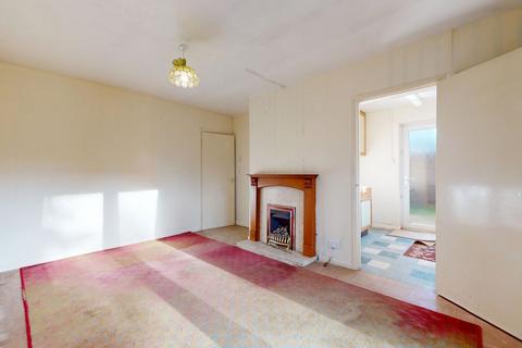 2 bedroom semi-detached bungalow for sale, 36 Warwick Road, Wellingborough, Northamptonshire, NN8 2LU
