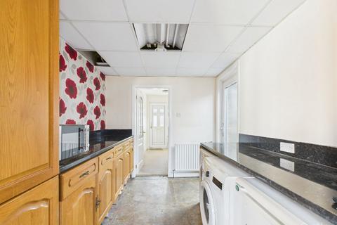 3 bedroom semi-detached house for sale, Walsh Crescent, Croydon