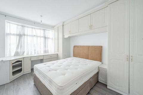 5 bedroom semi-detached house to rent, Morley Crescent West, Stanmore, HA7
