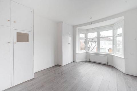 5 bedroom semi-detached house to rent, Morley Crescent West, Stanmore, HA7