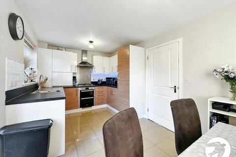 3 bedroom detached house for sale, Ward View, Chatham, Kent, ME5