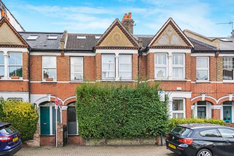 2 bedroom maisonette to rent, Penwith Road, Earlsfield, London, SW18