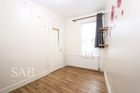 undefined, North Road, Southall, UB1