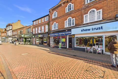 2 bedroom apartment to rent, High Street, Chesham, Buckinghamshire, HP5