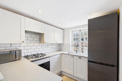 2 bedroom apartment to rent, High Street, Chesham, Buckinghamshire, HP5