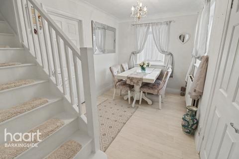 3 bedroom semi-detached house for sale, Peel Place, Clayhall