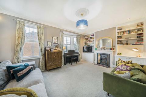 4 bedroom flat for sale, Waldron Road, London SW18