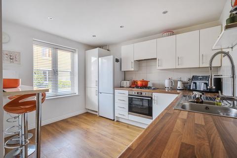 4 bedroom semi-detached house for sale, Aspen Gardens, Stotfold, Hitchin, SG5