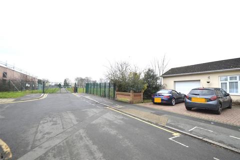 4 bedroom end of terrace house for sale, Margery Road, Dagenham