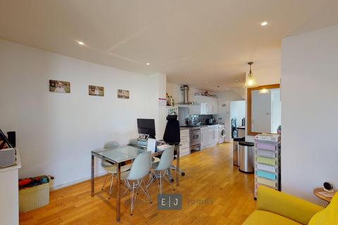undefined, Forest Road, Loughton IG10