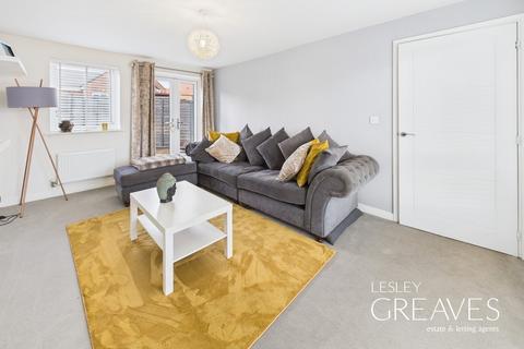 3 bedroom semi-detached house for sale, Duckworth Close, Gedling, Nottingham