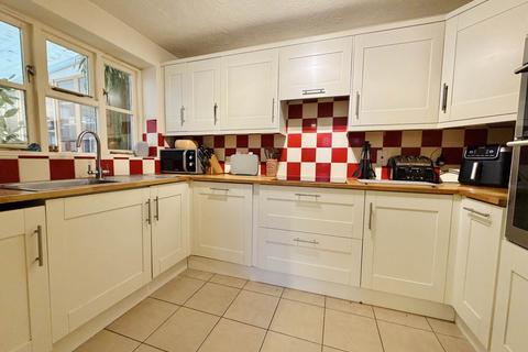 3 bedroom semi-detached house for sale, Dagdale Drive, Didcot