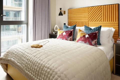 2 bedroom apartment to rent, Merino Gardens, London, E1W