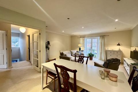 2 bedroom apartment to rent, Barrowdene Close, Pinner HA5
