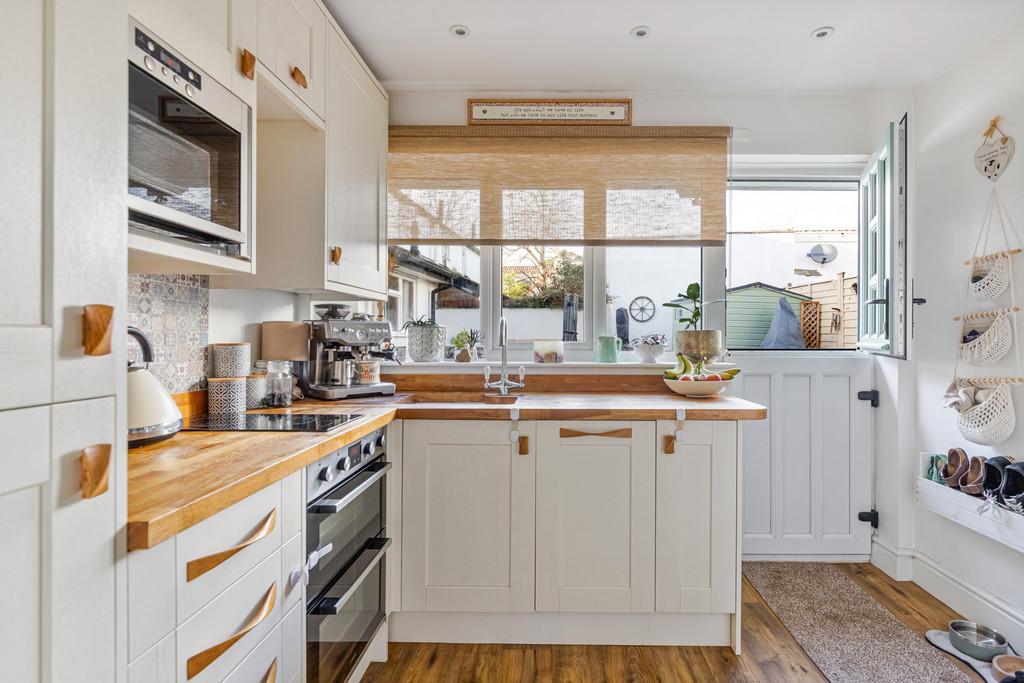 A10 - 33 Greenway, Tinkers Cottage, Woodbury - 260