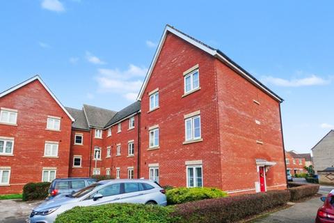 2 bedroom flat for sale, Worsdell Close, Ipswich, Suffolk