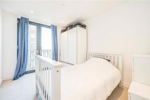 2 bedroom flat to rent, Cobalt Place, London SW11