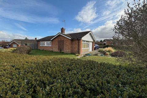 3 bedroom detached bungalow for sale, Grinstead Gardens, Needham Market, Ipswich