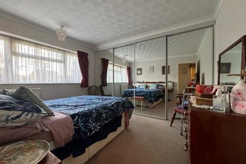 3 bedroom detached bungalow for sale, Grinstead Gardens, Needham Market, Ipswich