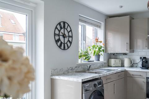 3 bedroom end of terrace house for sale, Rowntree Avenue, Pocklington