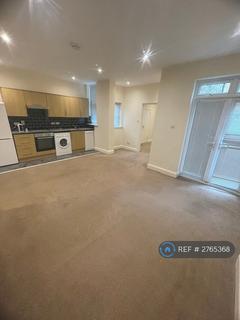 2 bedroom flat to rent, Kenton Avenue, Harrow, HA1