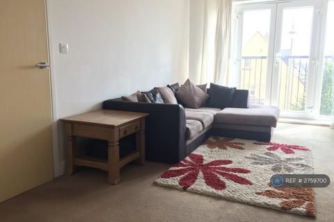 2 bedroom flat to rent, Bluebell Way, Carterton, OX18