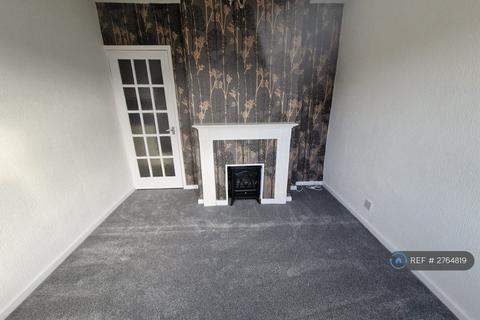2 bedroom semi-detached house to rent, Brunswick Avenue, Horwich, Bolton, BL6