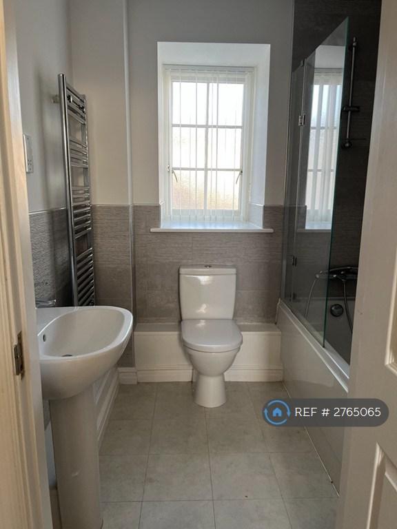 Main Bathroom