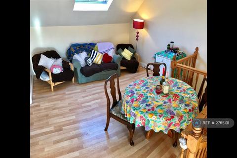 undefined, Retreat Gardens, Penryn, TR10