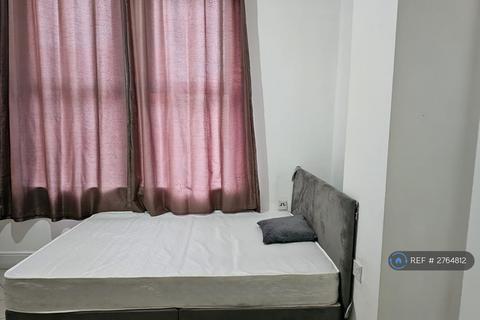 undefined, Colwick Rd, Nottingham, NG2