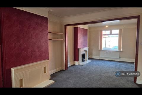 3 bedroom terraced house to rent, King Edward Road, Doncaster, DN4