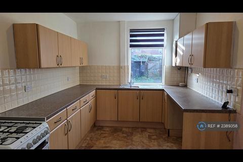 3 bedroom terraced house to rent, King Edward Road, Doncaster, DN4