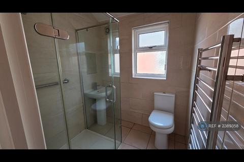 3 bedroom terraced house to rent, King Edward Road, Doncaster, DN4
