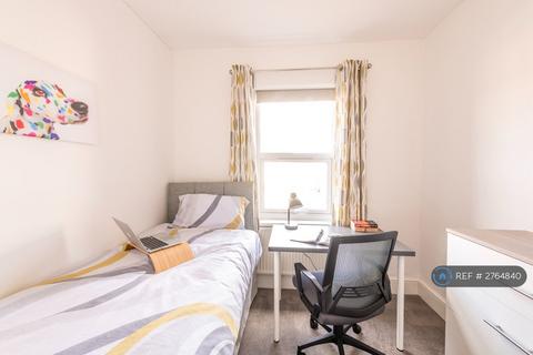 undefined, Farr Street, Bristol, BS11