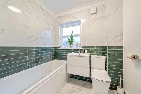 1 bedroom maisonette for sale, Quadrangle Mews, Stanmore HA7