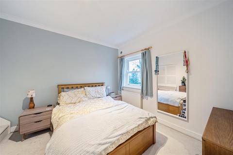 1 bedroom maisonette for sale, Quadrangle Mews, Stanmore HA7