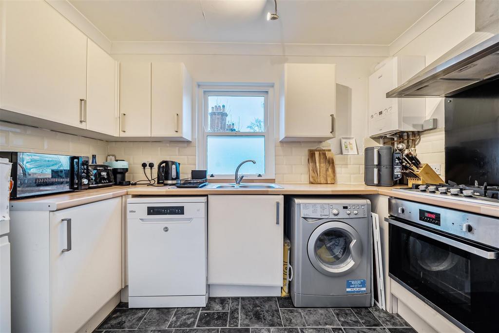 Kitchen: